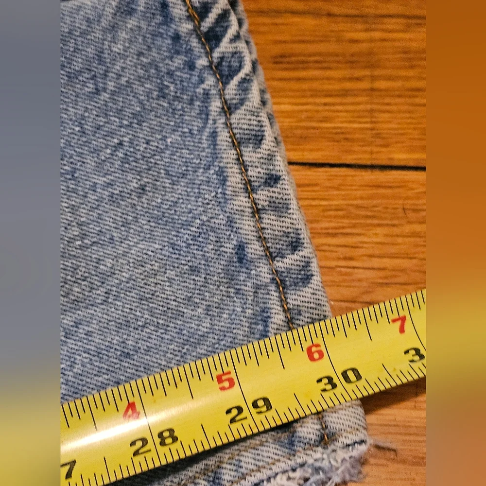 Vintage 90s Levis 560 Loose Fit Tapered Leg Denim Distressed Men's Size 31x30